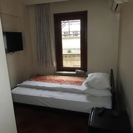 Hotel Star 2*